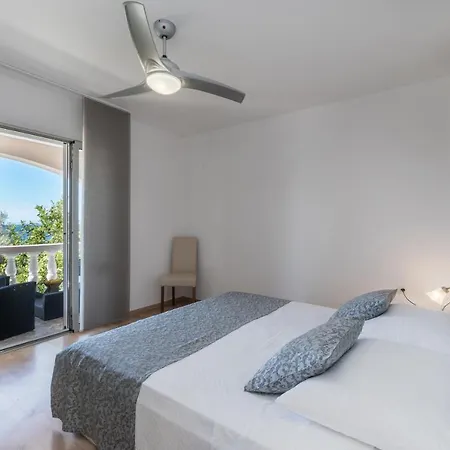 Separovic Apartment Prizba