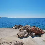 Separovic