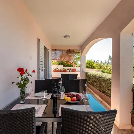 Separovic Appartement *