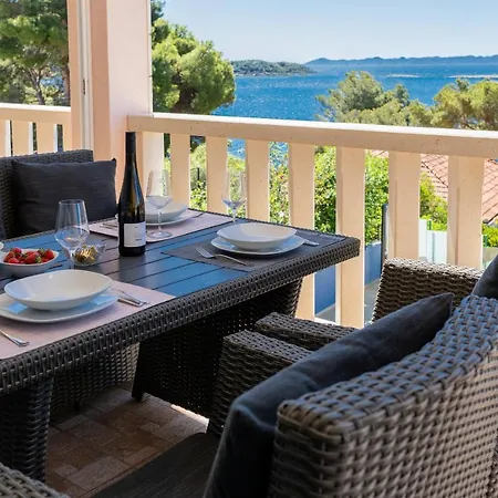 Separovic شقة بريسبا