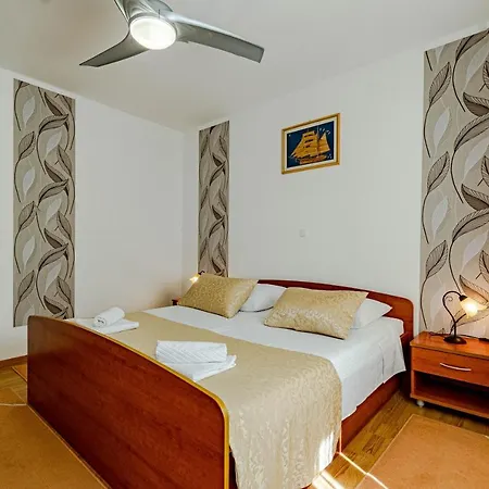 Appartement Separovic Prižba