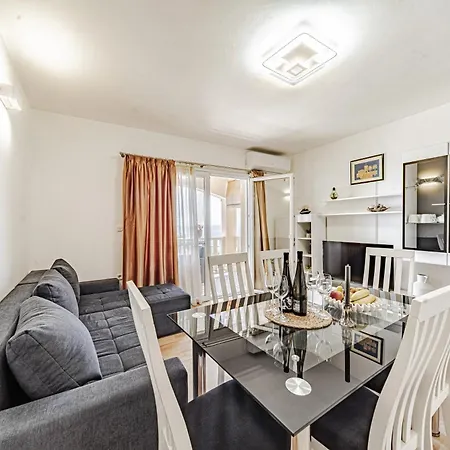 Apartment Separovic
