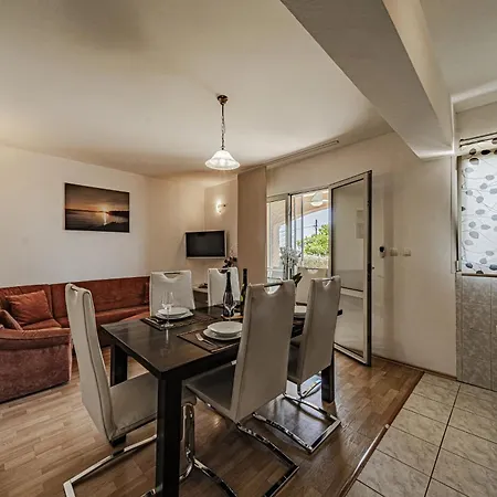 Apartment Separovic
