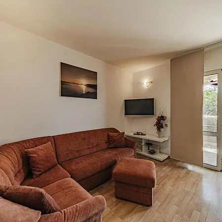 Separovic Apartment *