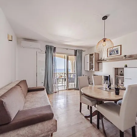 Separovic Apartment *