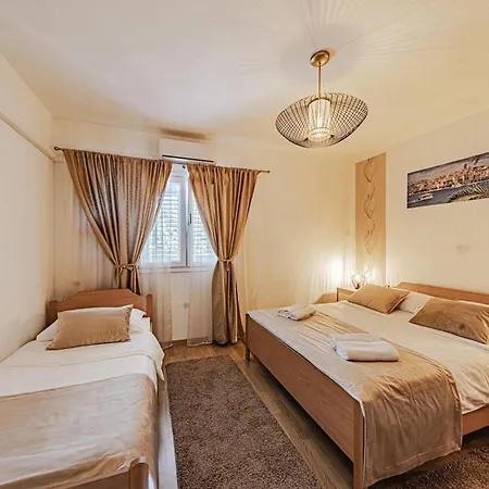 Separovic شقة بريسبا